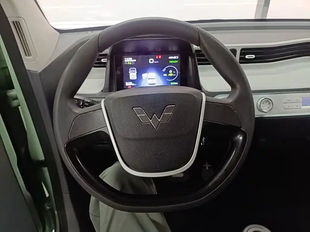 Wuling MINIEV — миниатюра 11