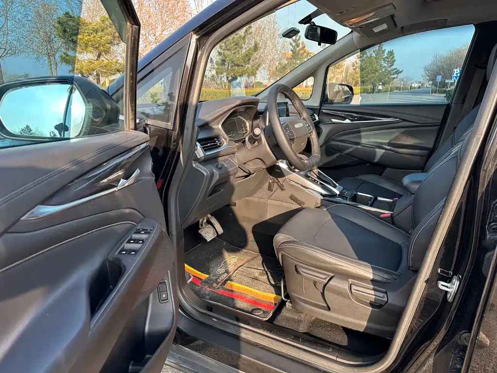 SAIC MAXUS CHASE G50