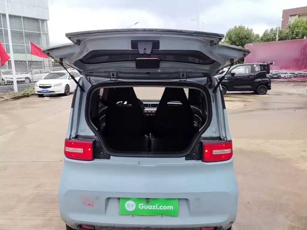Wuling MINIEV — миниатюра 19
