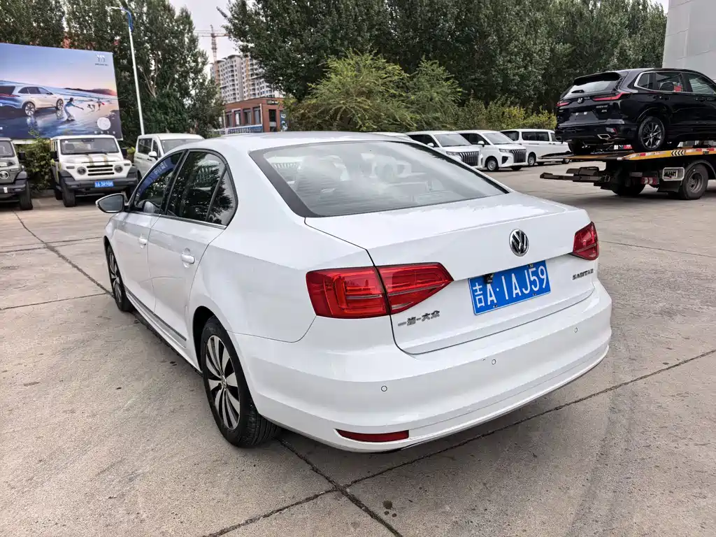 Volkswagen Sagitar — миниатюра 8
