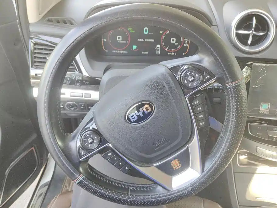 BYD Tang New Energy — миниатюра 15