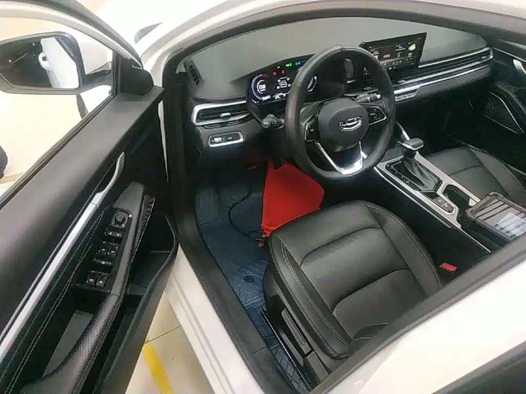 Geely Emgrand — миниатюра 16