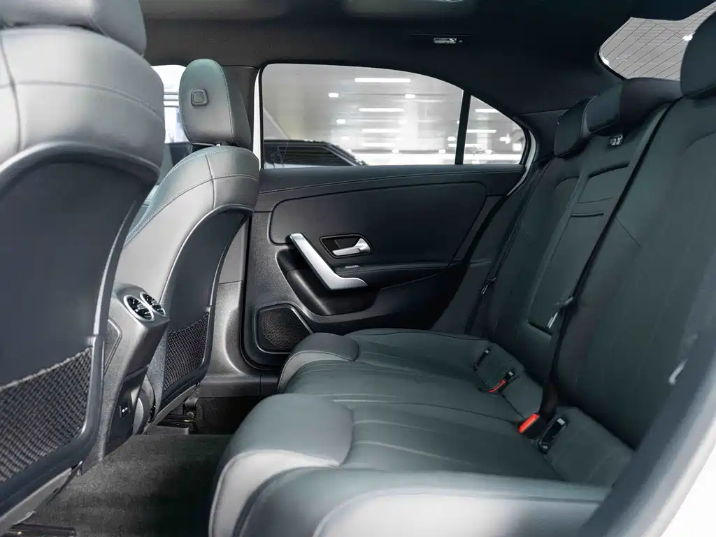 Mercedes-Benz A-Class — миниатюра 16