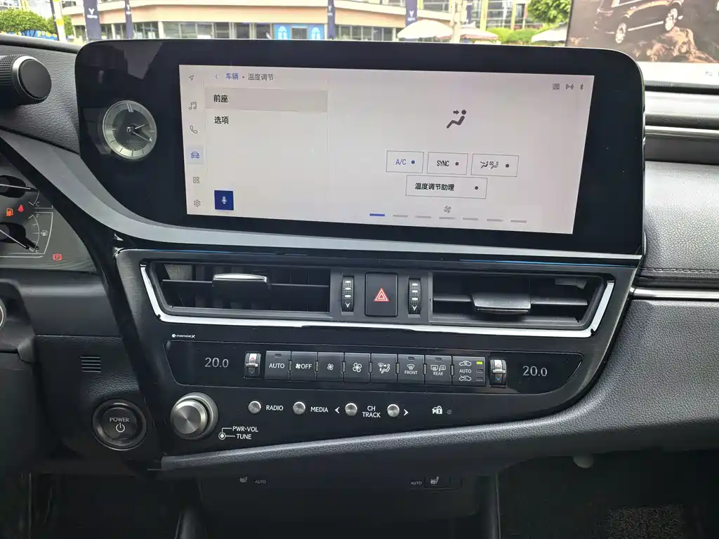 Lexus ES — миниатюра 21