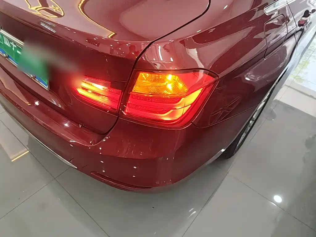 BMW 3 Series — миниатюра 8
