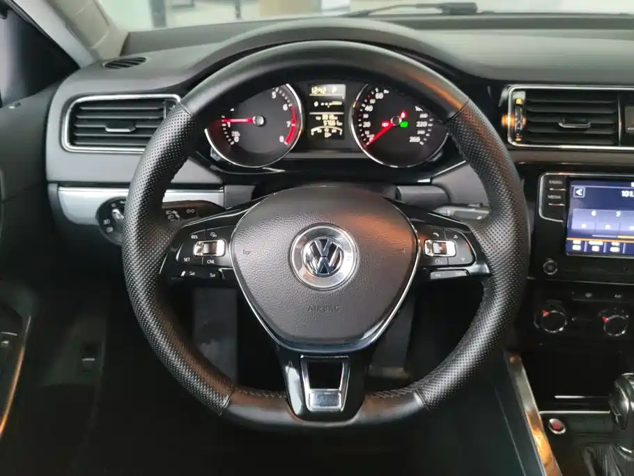 Volkswagen Sagitar — миниатюра 15