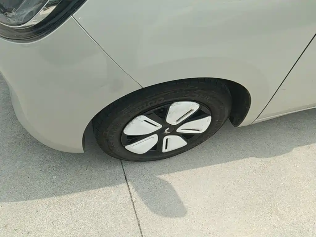 Wuling MINIEV — миниатюра 23