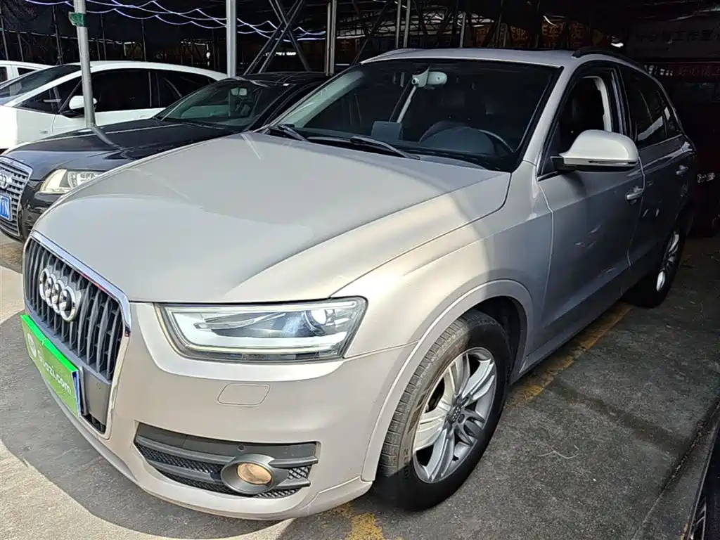 Купить Audi Q3