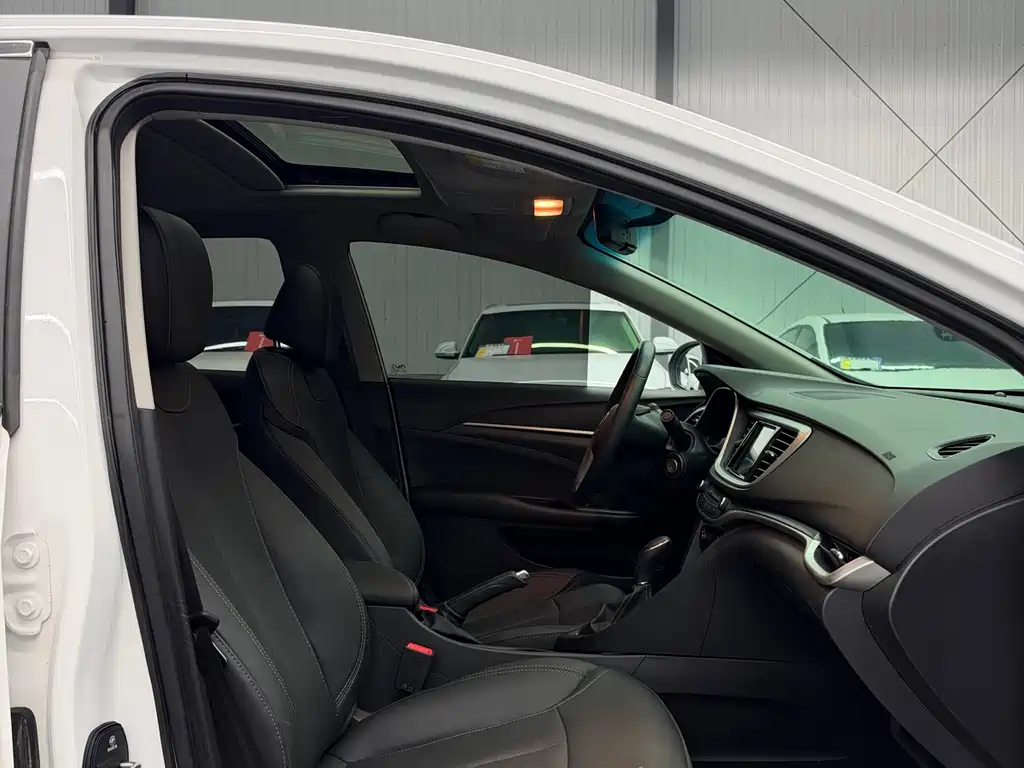 Buick Excelle — миниатюра 5