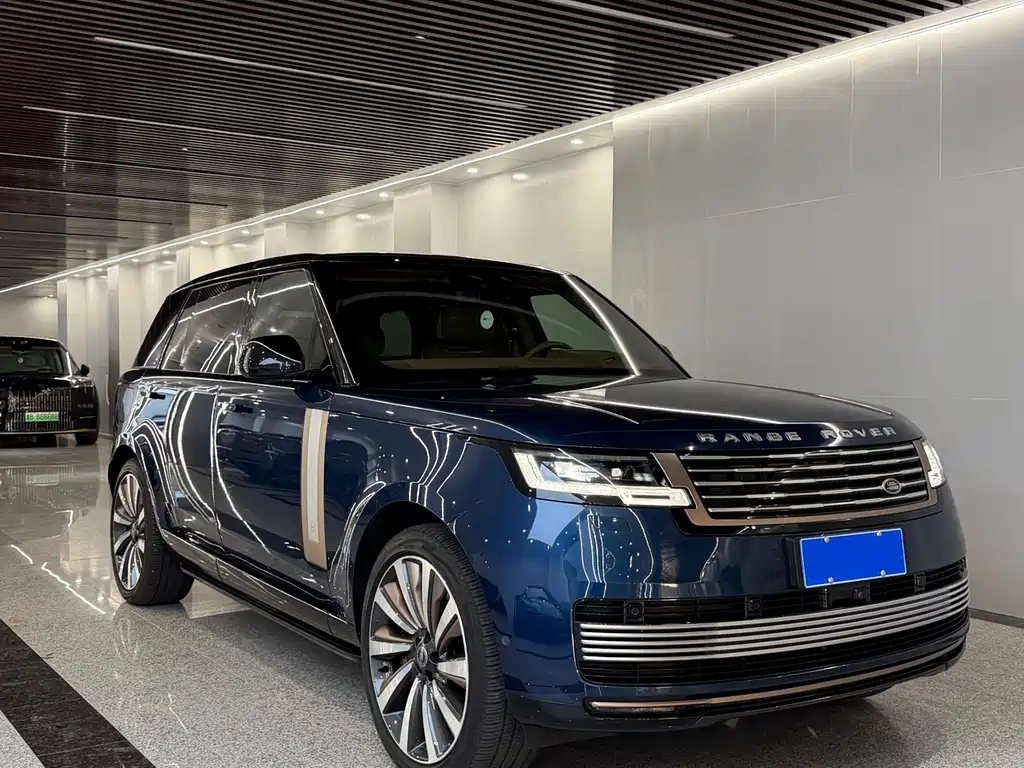 Land Rover Range Rover 2024 4.4 V8 SV Long Wheelbase 4 мест
