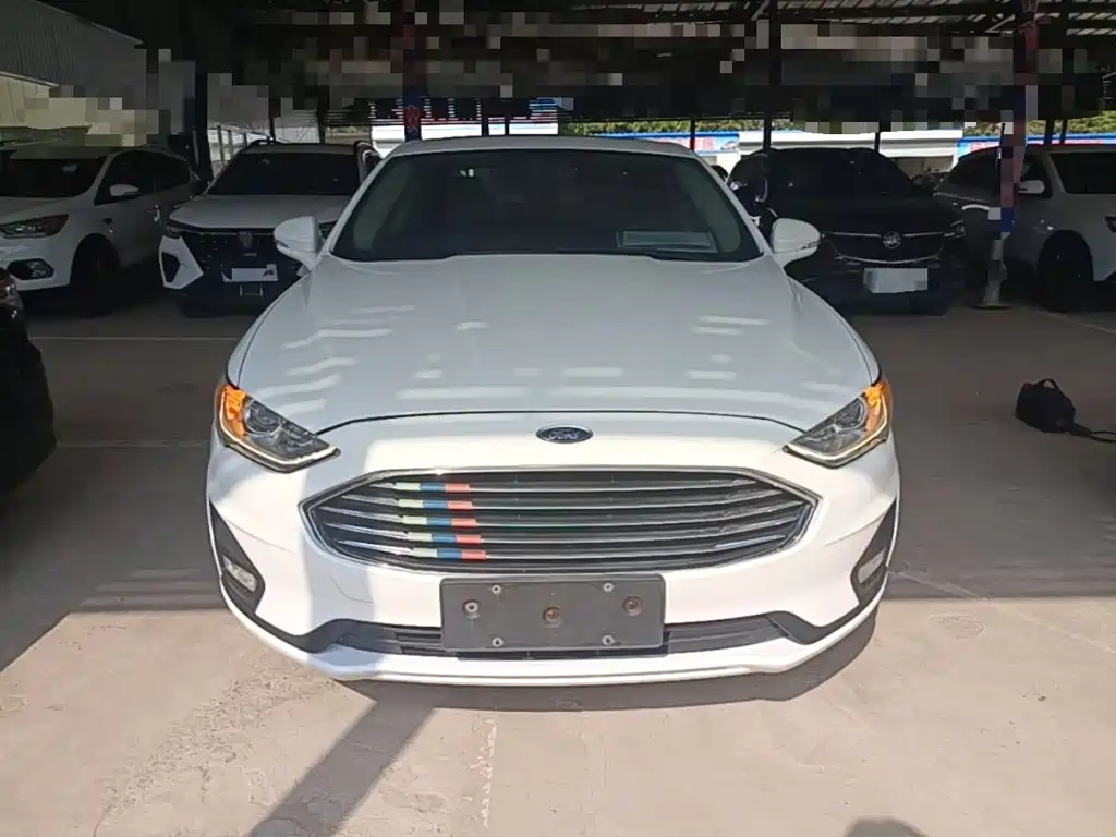 Ford Mondeo 2020 — фото 2