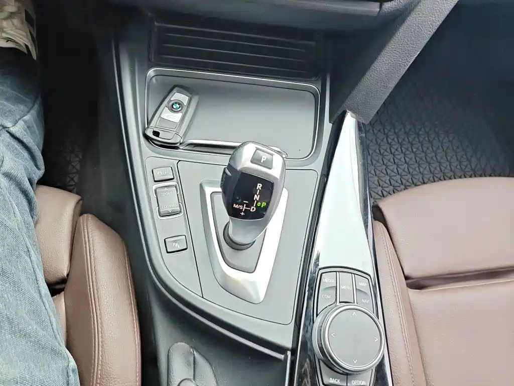 BMW 3 Series — миниатюра 15