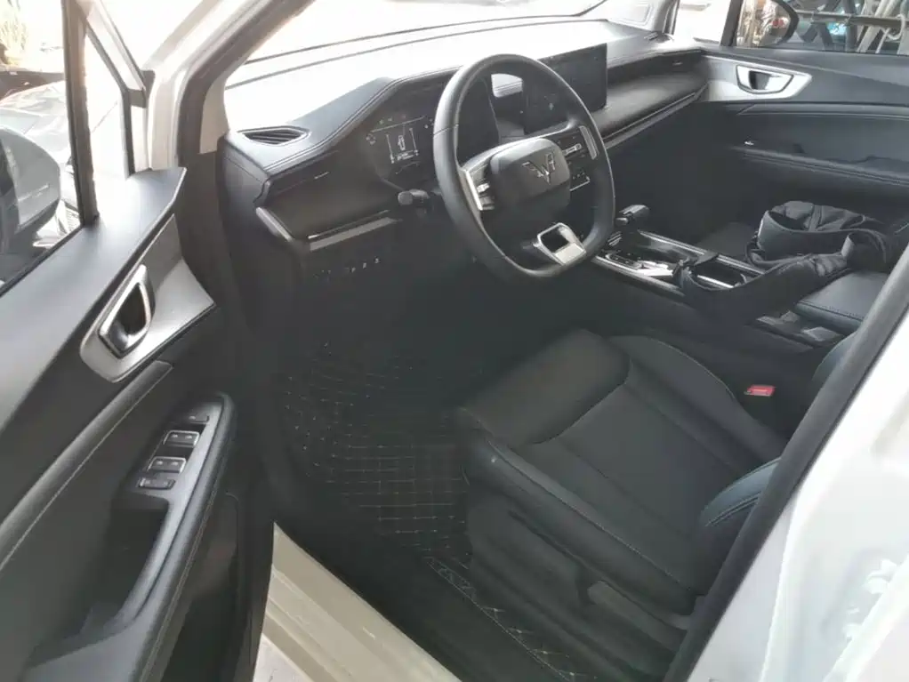 Wuling Jiachen — миниатюра 16
