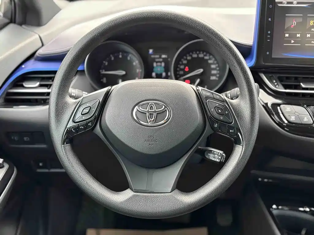 Toyota C-HR — миниатюра 13