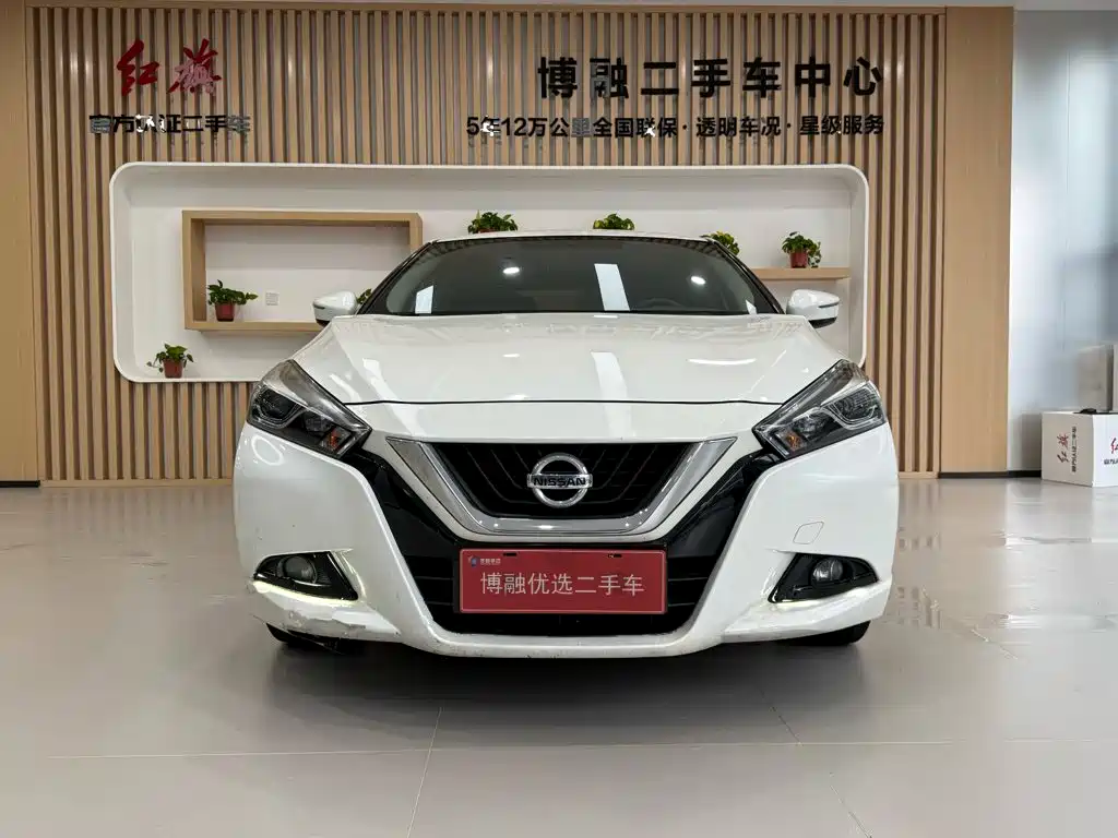Nissan Bluebird — миниатюра 4