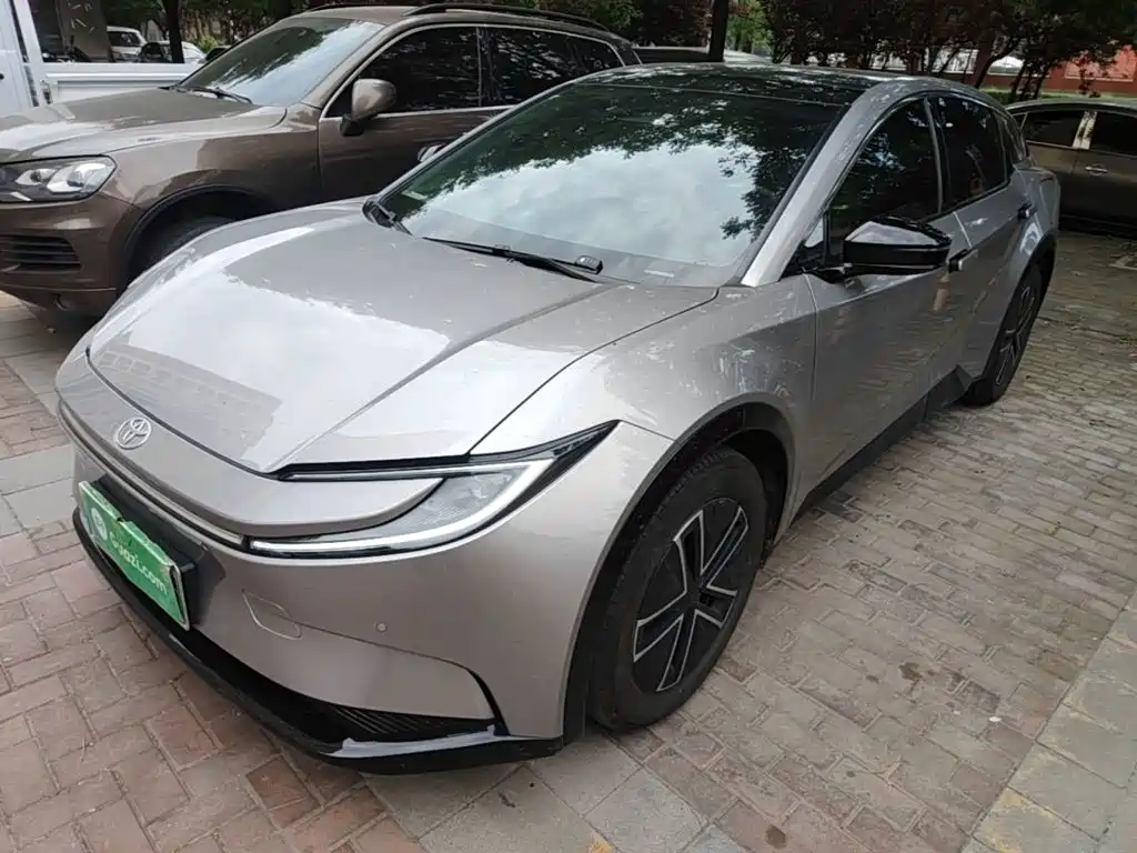 Toyota bZ5