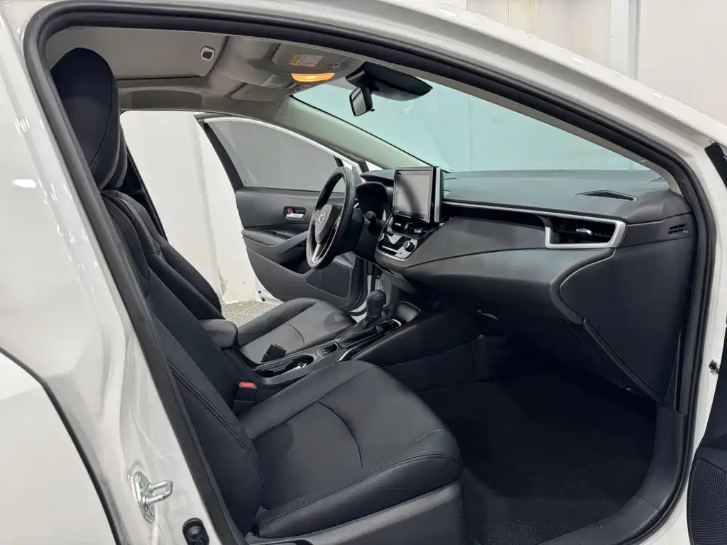 Toyota Corolla — миниатюра 4