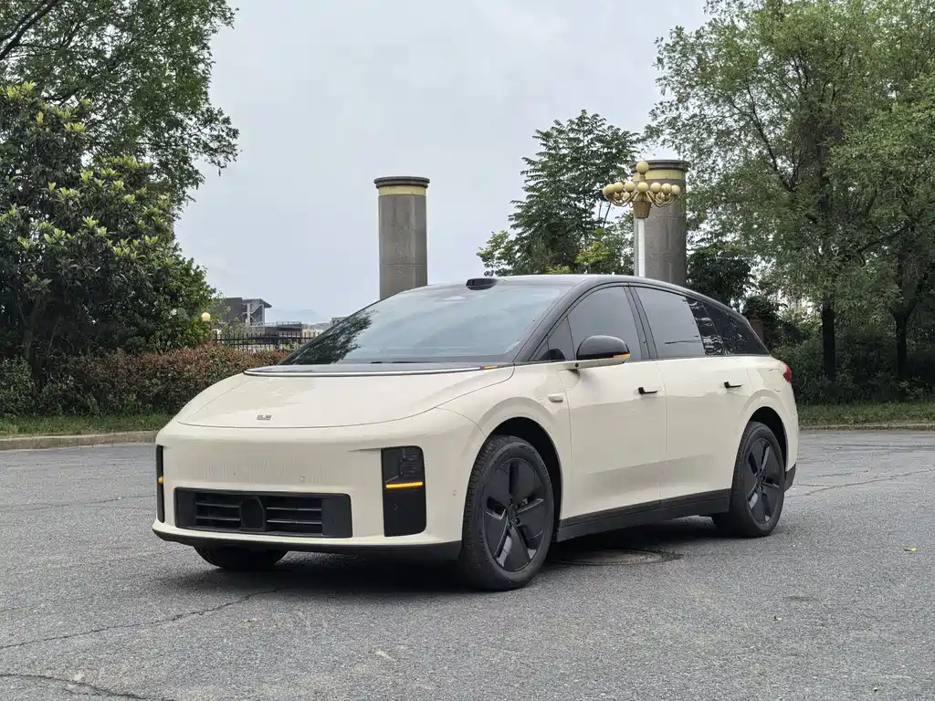 Li Auto i6