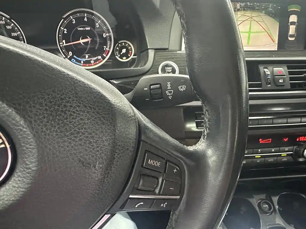 BMW 5 Series — миниатюра 15