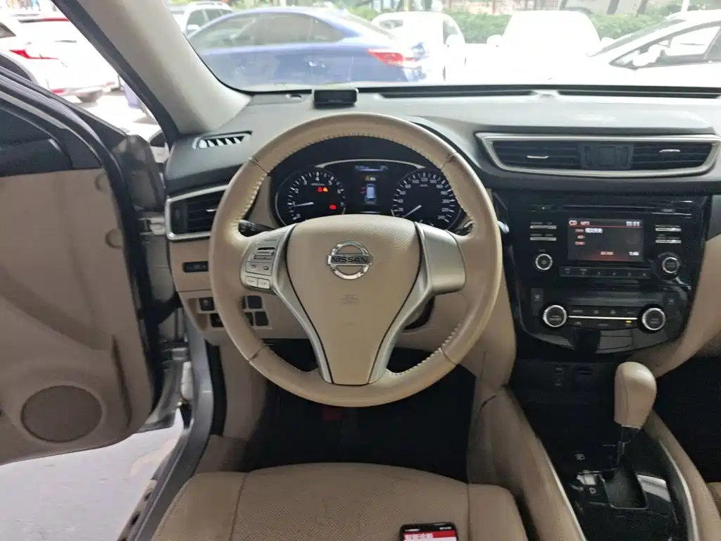 Nissan X-Trail 2014 2.0L CVT Comfort 2WD