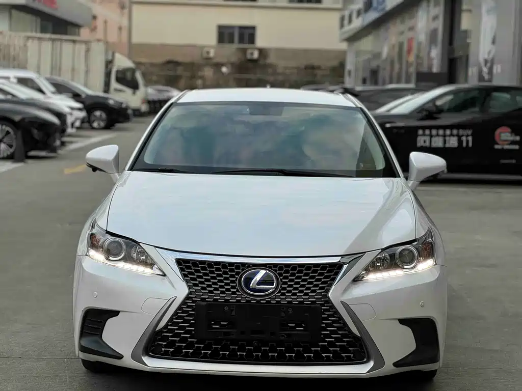 LEXUS CT