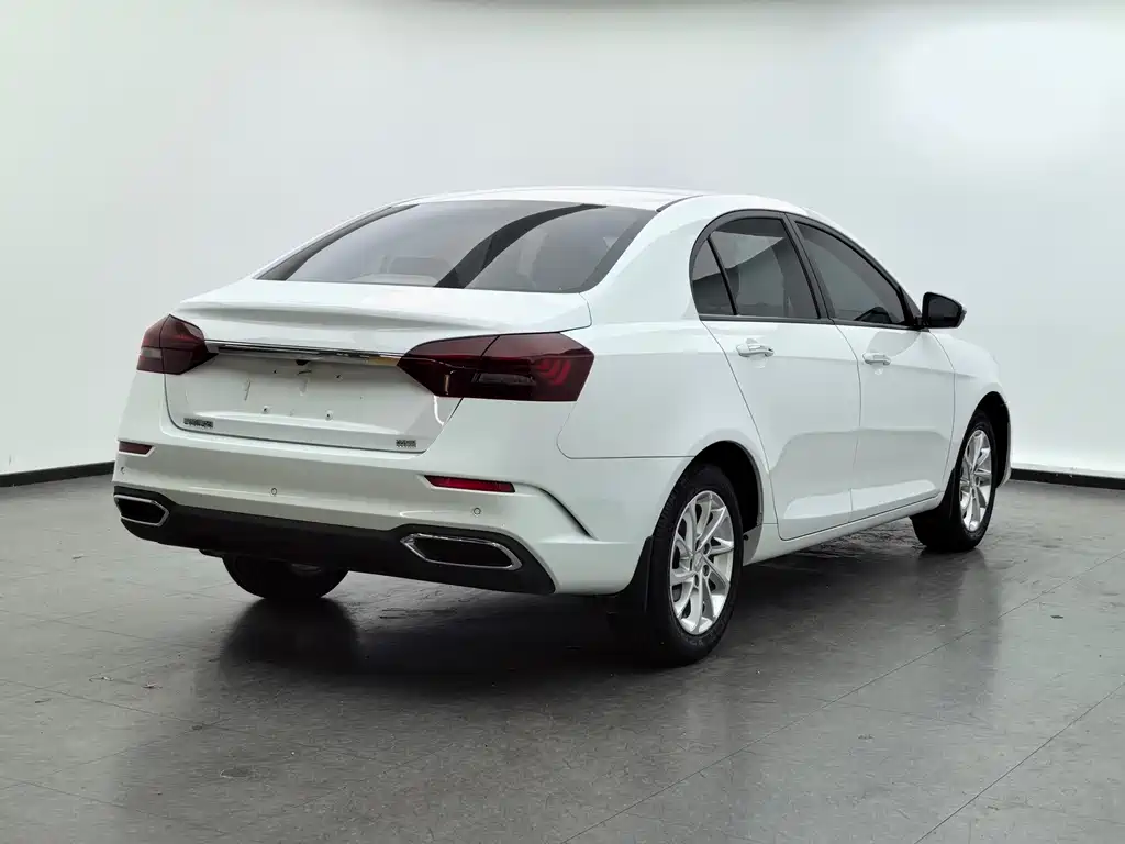 Geely Emgrand — миниатюра 6