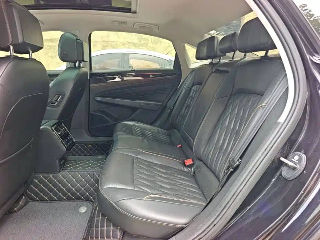 Volkswagen Passat — миниатюра 17