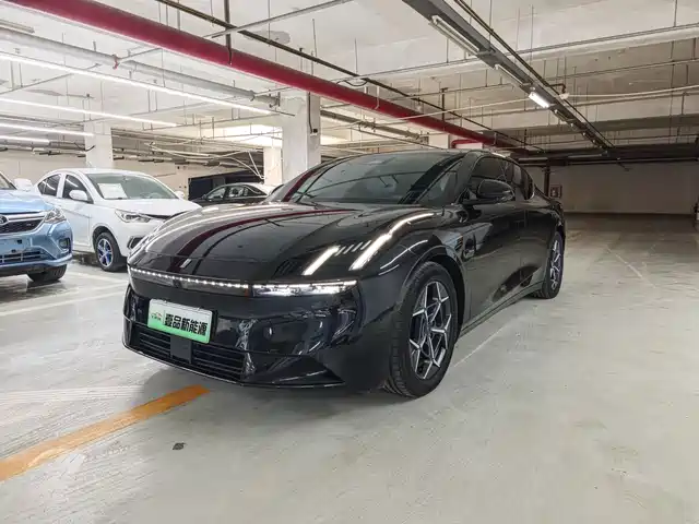 2025 Lynk & Co Z10