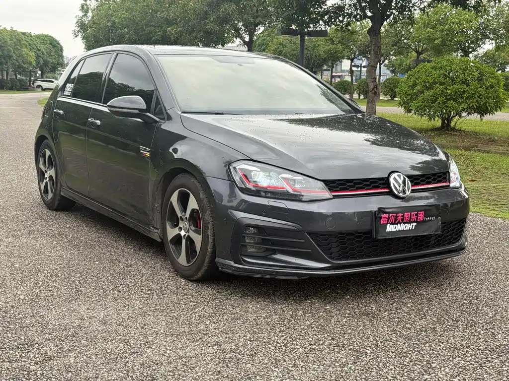 Volkswagen Golf 2015 1.4TSI MT Comfort