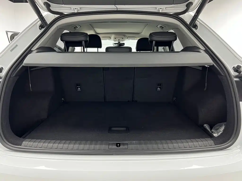 Audi Q3 — миниатюра 12