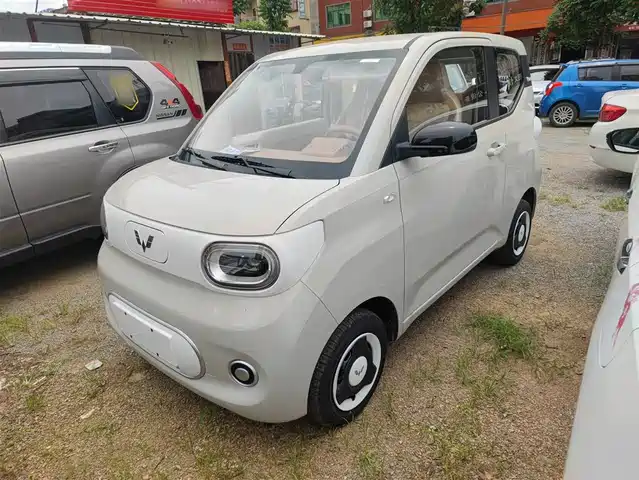 WULING AUTOMOBILE HONGGUANG MINIEV 2025