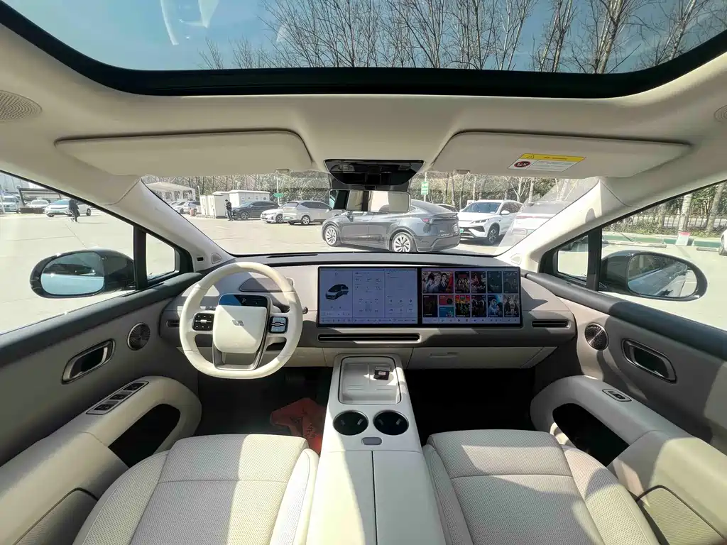 Li Auto i8 2025 Standard