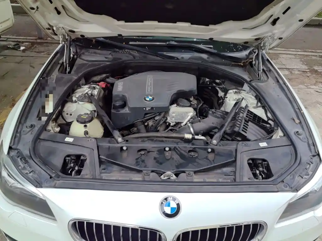 BMW 5 Series — миниатюра 16