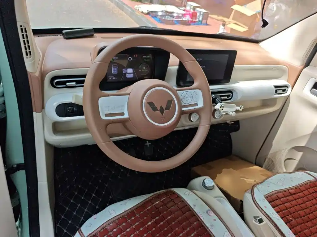 Wuling MINIEV — миниатюра 5