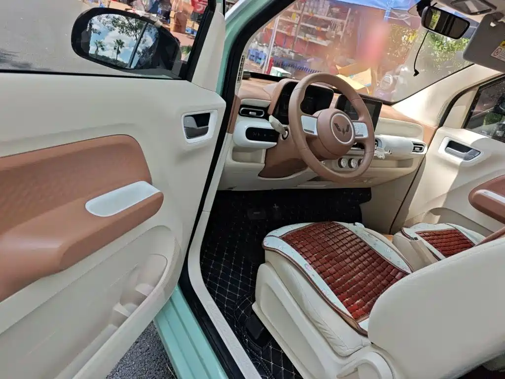 Wuling MINIEV — миниатюра 12