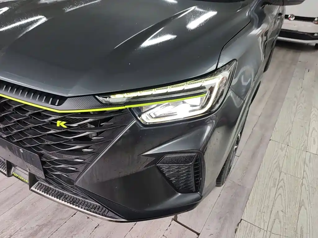 Roewe RX5 — миниатюра 24