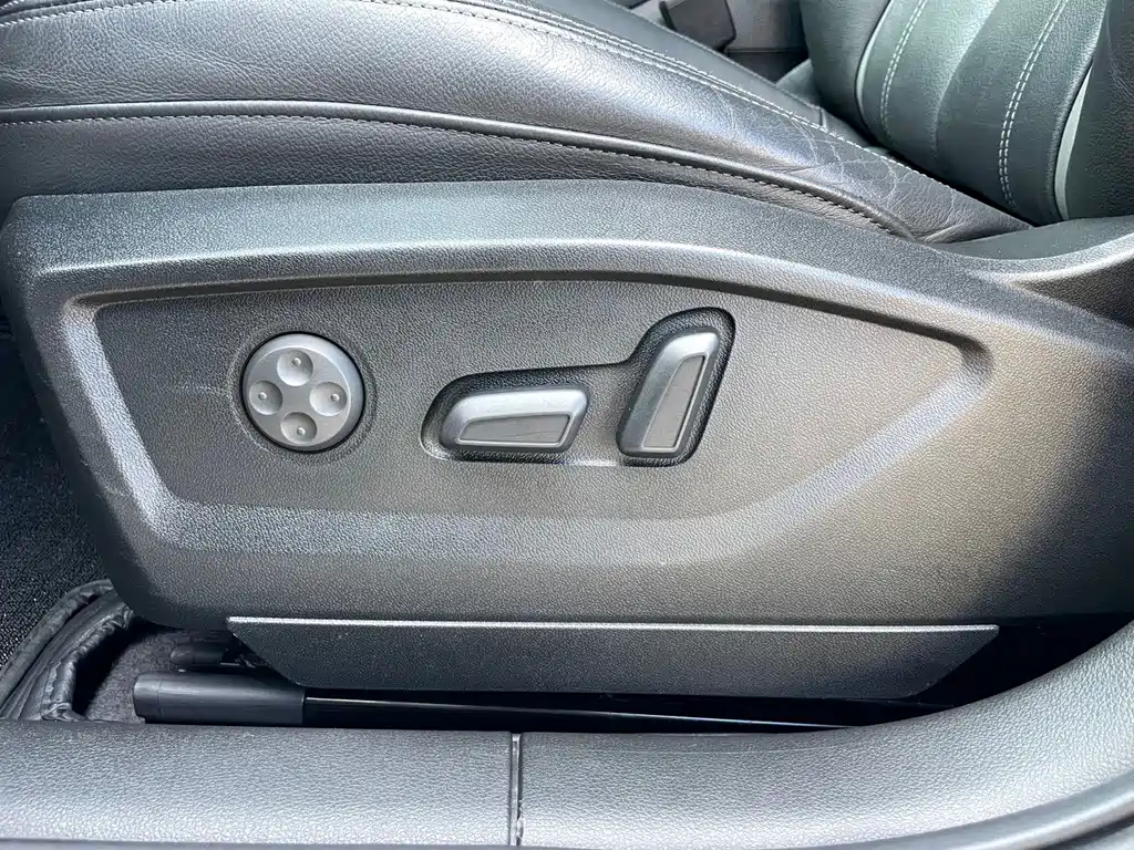 Audi Q2L — миниатюра 10