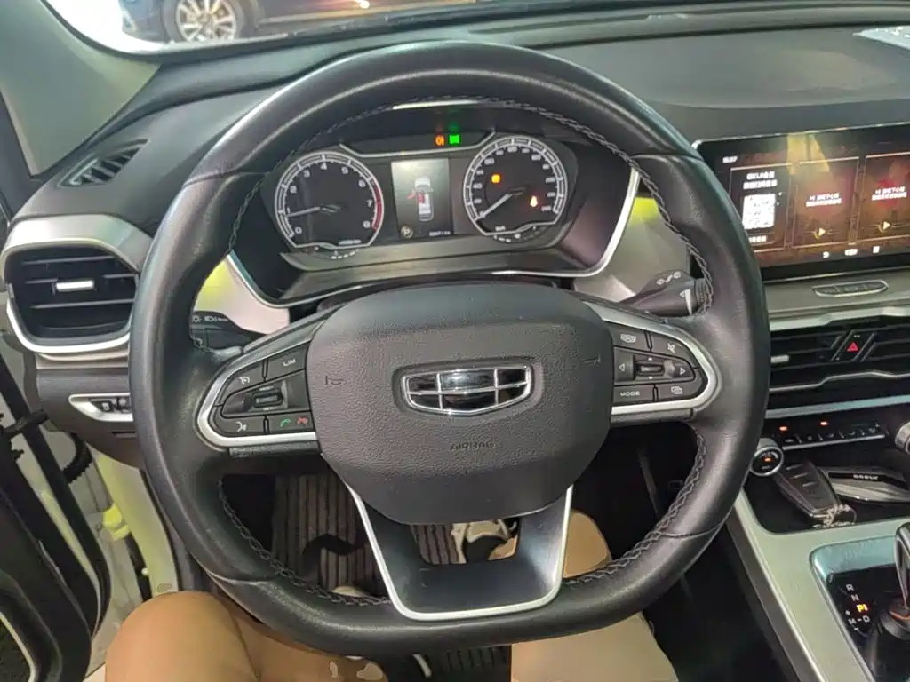 Geely Binyue — миниатюра 11