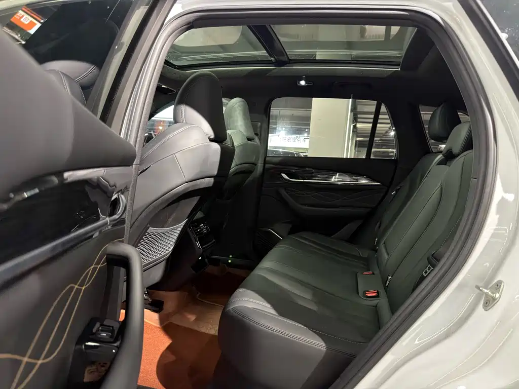 Geely Xingyue L — миниатюра 14