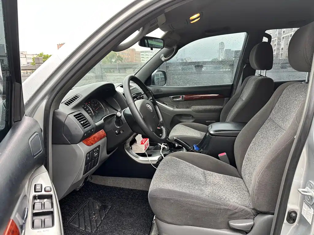 Toyota Land Cruiser Prado 2004 GX 2.7 AT