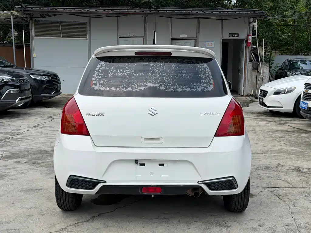 Suzuki Swift — миниатюра 11