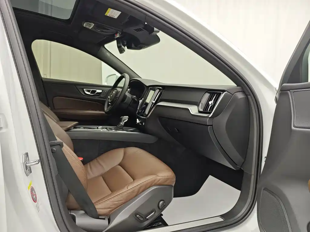 Volvo S60 — миниатюра 19