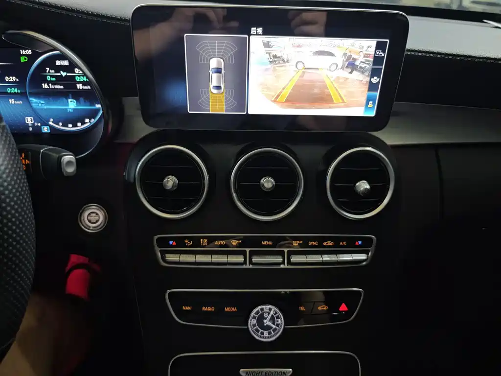 Mercedes-Benz C-Class — миниатюра 17