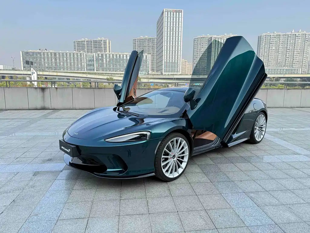 MCLAREN GT