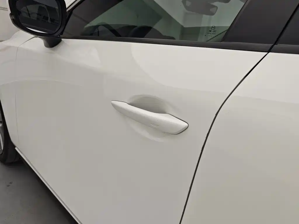 Mazda 3 Axela — миниатюра 11