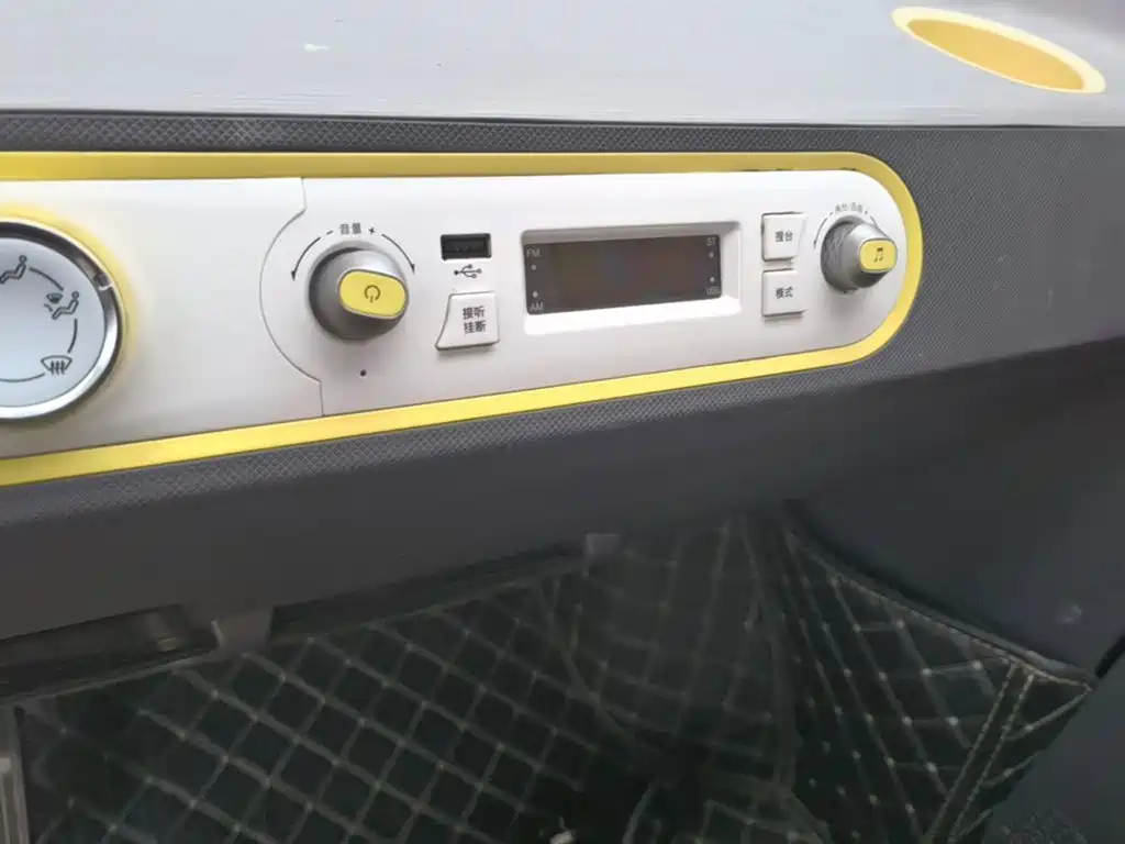 Wuling MINIEV — миниатюра 13
