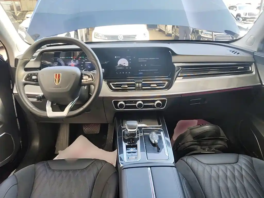 Hongqi HS5 2023 2.0T Pro