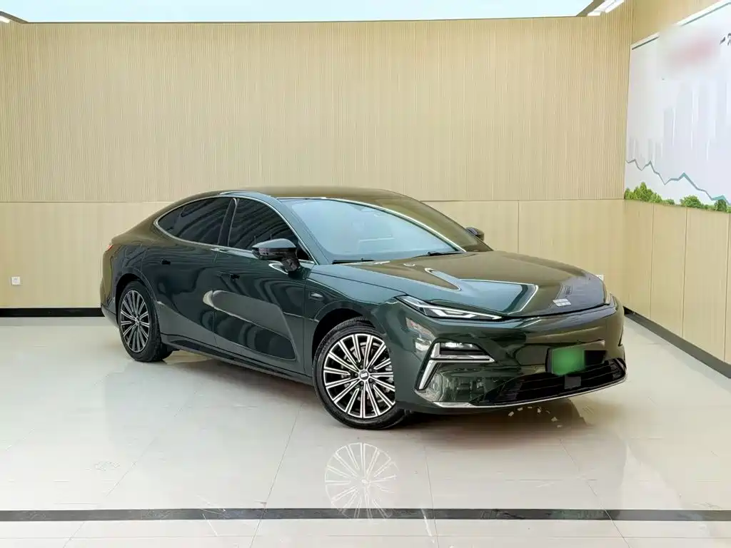 Geely Galaxy Galaxy 8 8 2025 130km EM-i Flagship