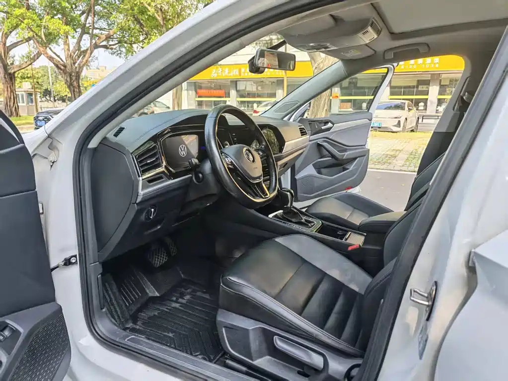 Volkswagen Sagitar — миниатюра 8