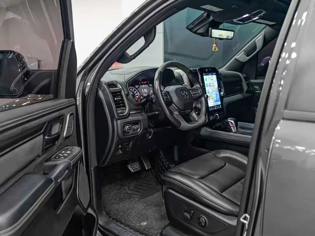 Ram Trucks 2022 6.2T AT